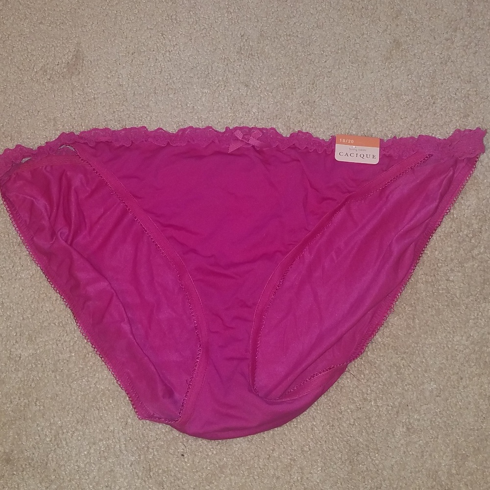 NWT Cacique Lace Trim String Bikini